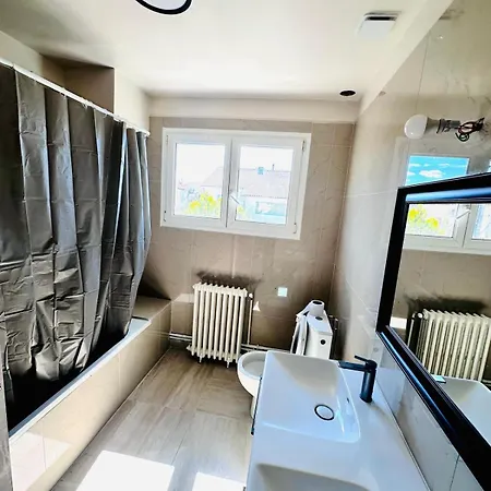 Affittacamere Privée à Près Du Centre *